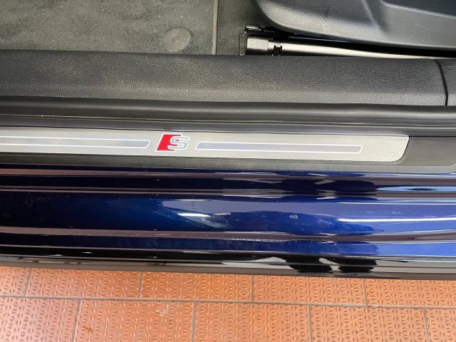 Audi A4 40 TFSI Avant Competition S-Line