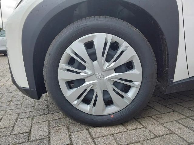 Toyota Aygo X Business Hatchback