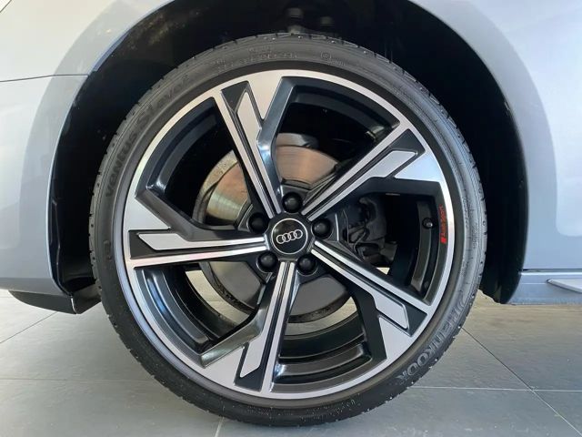 Audi A4 35 TFSI S-Line Sedan