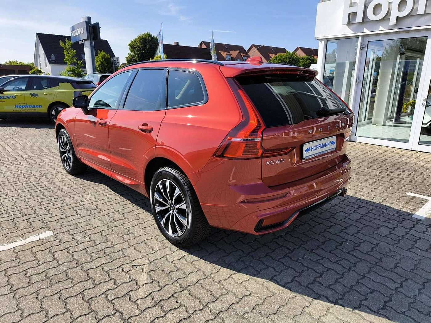 Volvo XC60 AWD Dark Plus