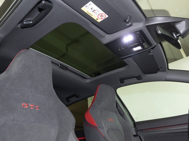 Volkswagen Golf 2.0 TSI Golf VIII