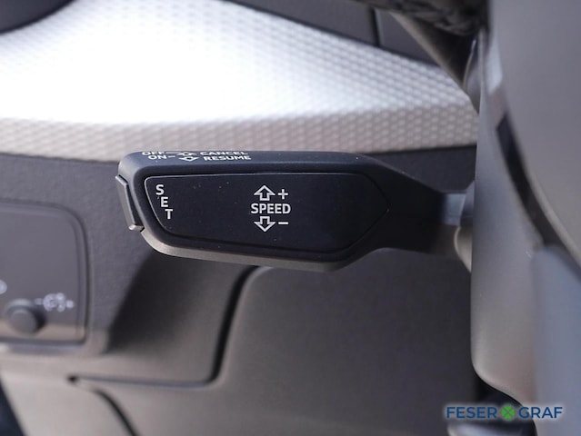 Audi Q2 30 TFSI S-Line