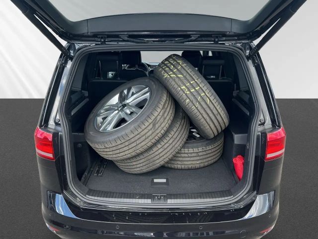 Volkswagen Touran 1.5 TSI Comfortline
