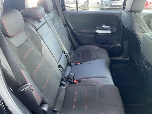 Mercedes-Benz GLB 200 AMG Line GLB 200 d