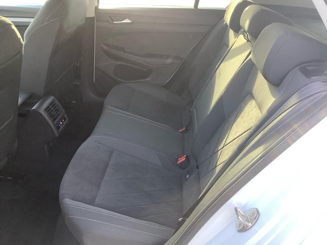 Volkswagen Golf 1.5 eTSI Golf VIII Style