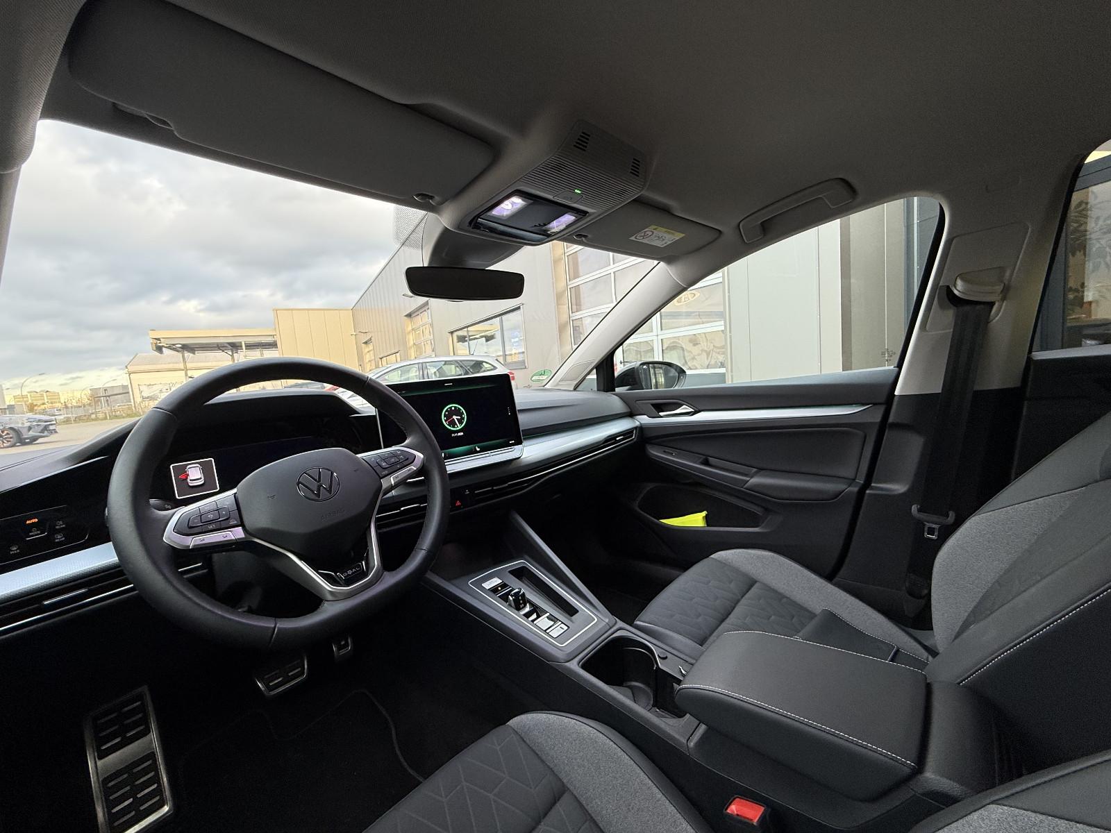 Volkswagen Golf 1.5 eTSI Golf VIII