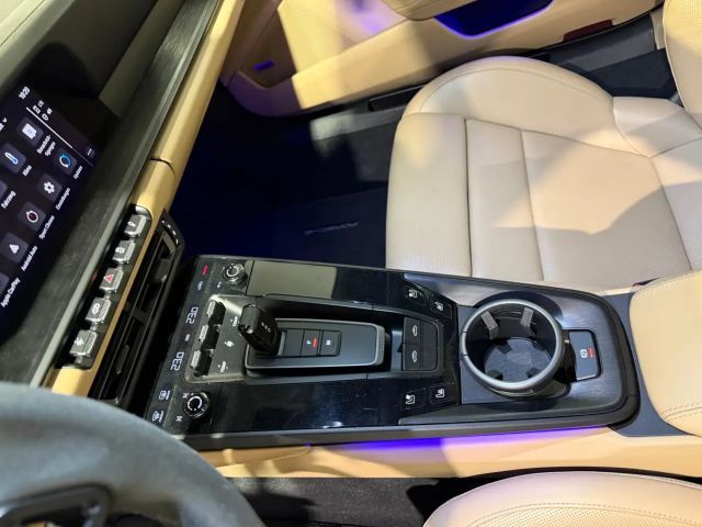 Porsche 911 4 Cabrio GTS Targa