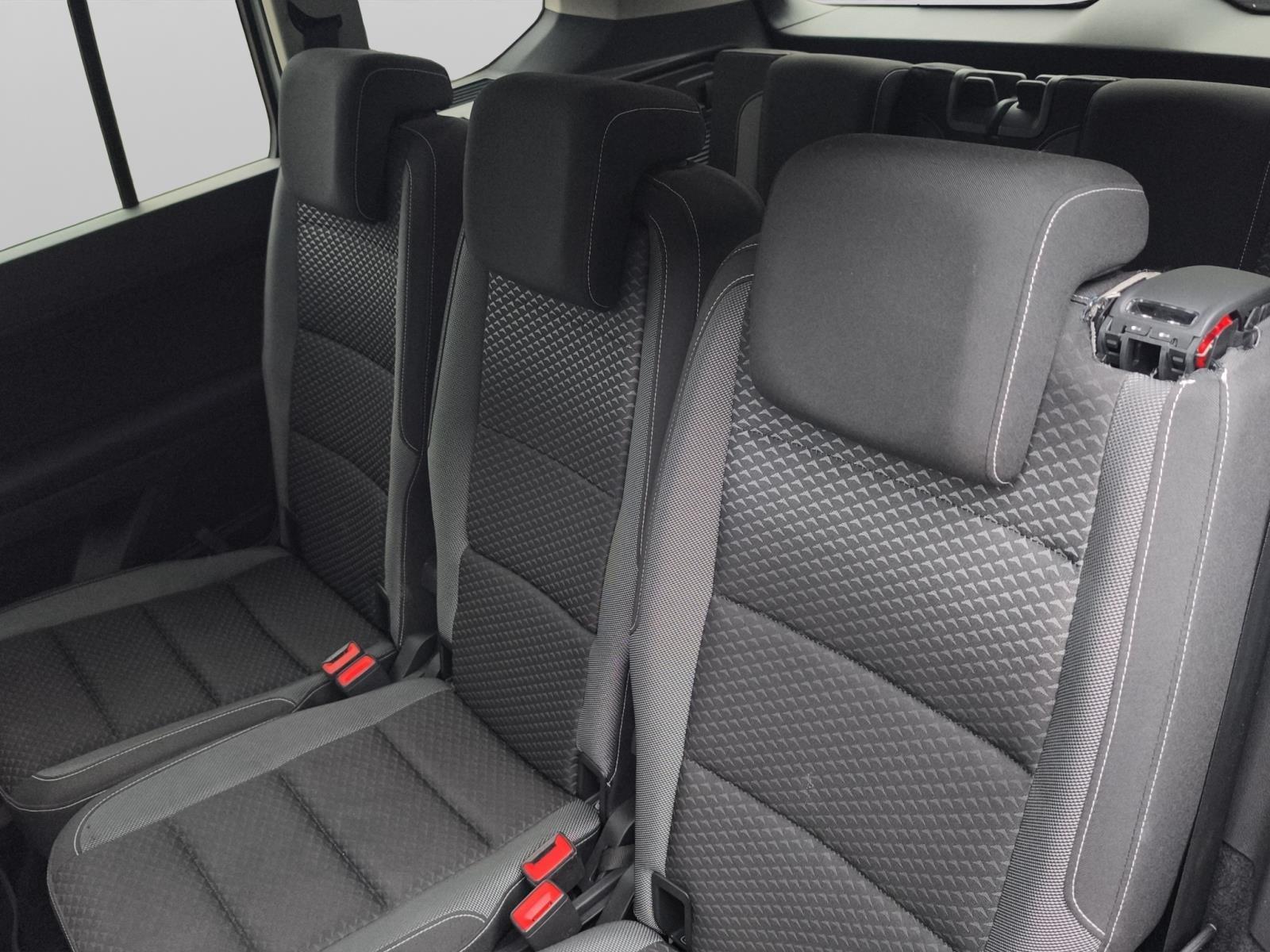 Volkswagen Touran 1.5 TSI Pro