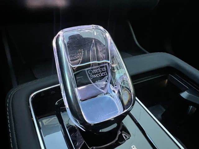 Volvo XC90 AWD Dark Plus T8