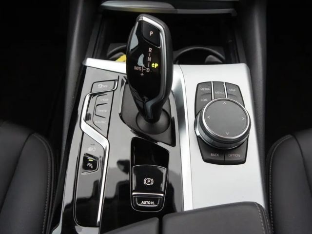 BMW 530 530e Touring