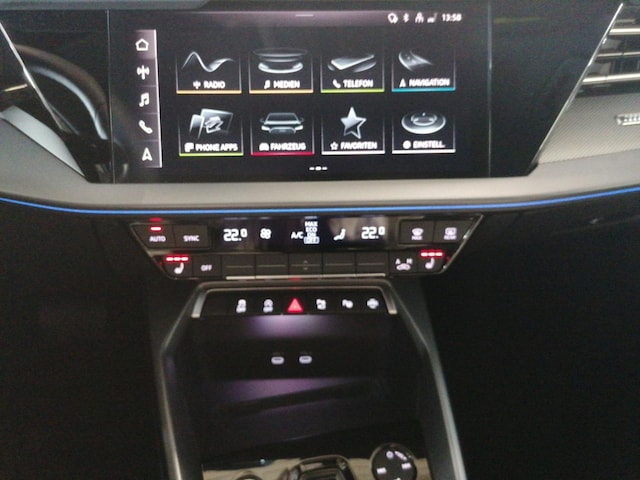 Audi A3 35 TFSI S-Line S-Tronic Sportback