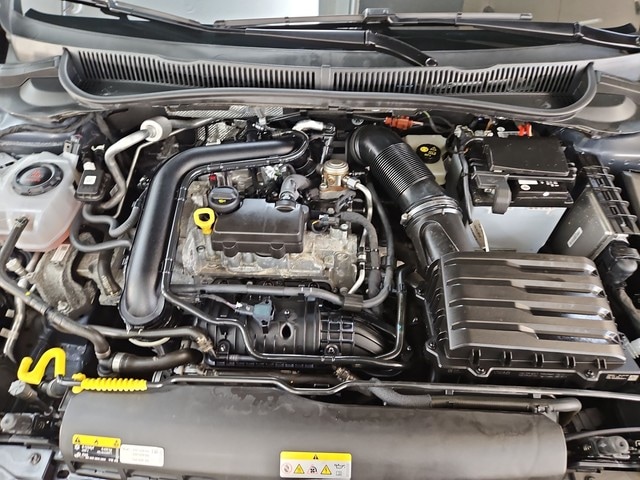 Volkswagen Polo 1.0 TSI DSG R-Line