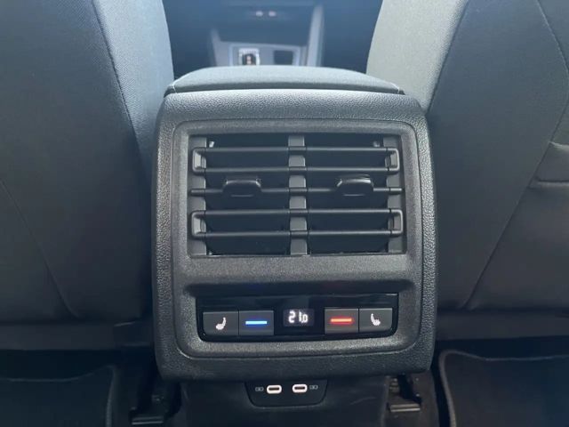 Volkswagen Golf 1.5 eTSI Golf VIII Variant