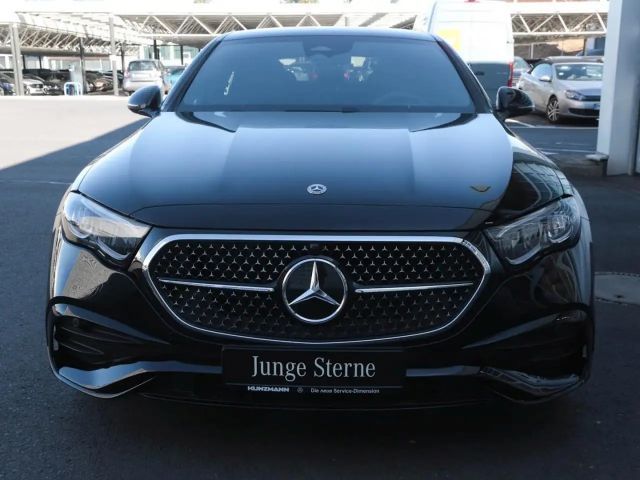 Mercedes-Benz E 220 AMG Line E 220 d Sedan