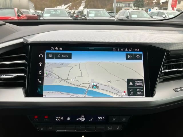 Audi Q4 e-tron 45 / Navi+, Standklima, LED, RFK, WP