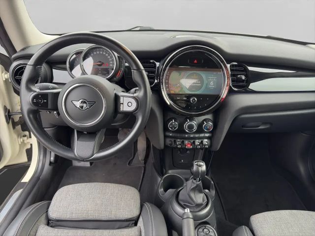 MINI One Hatch DAB LED Navi Komfortzg. Tempomat Shz