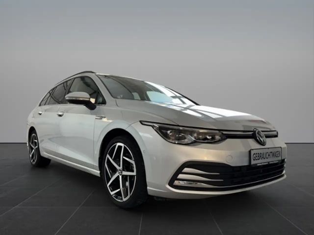 Volkswagen Golf Style Variant