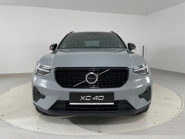 Volvo XC40 Dark Plus