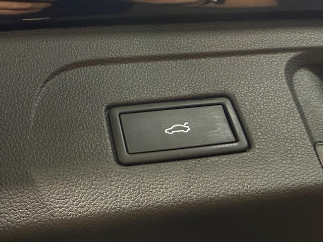 Volkswagen Touran 2.0 TDI DSG R-Line