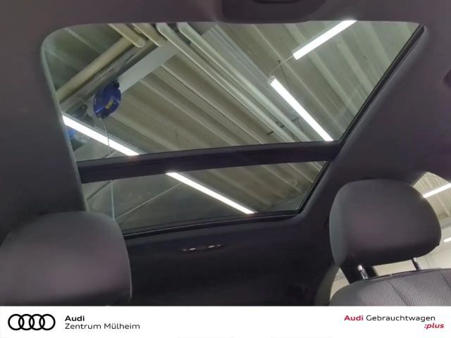 Audi A4 40 TDI Avant S-Line