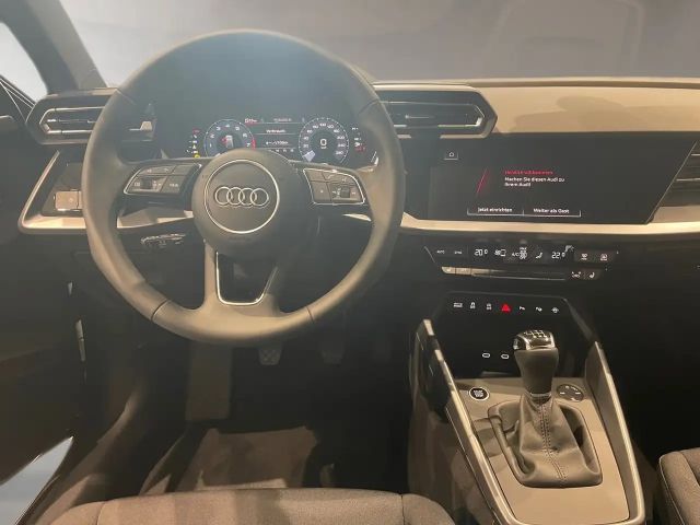 Audi A3 30 TFSI Sedan