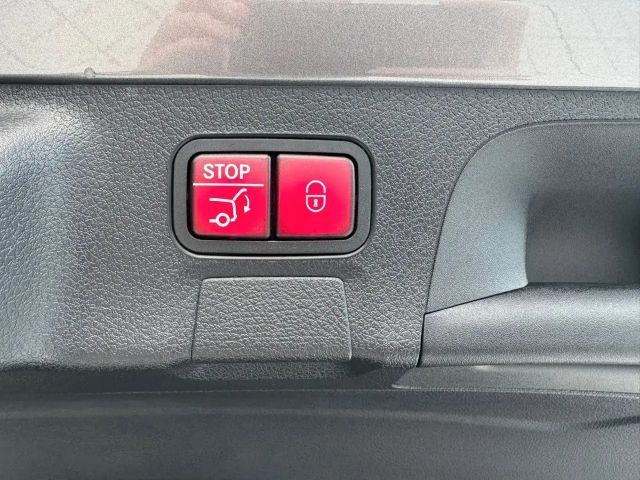 Mercedes-Benz CLA 200 AMG Line