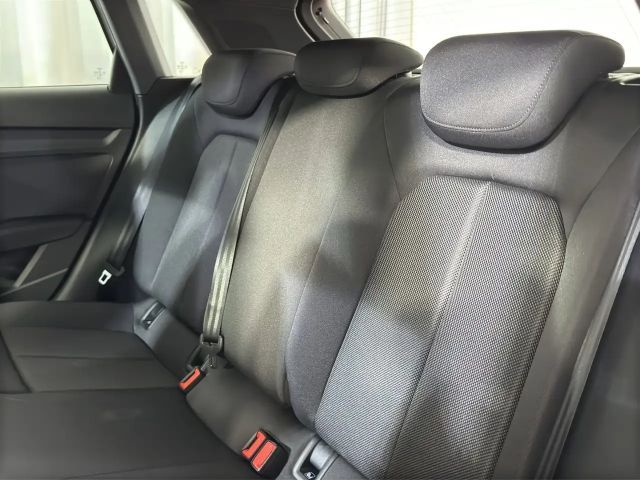 Audi A3 30 TFSI Sedan