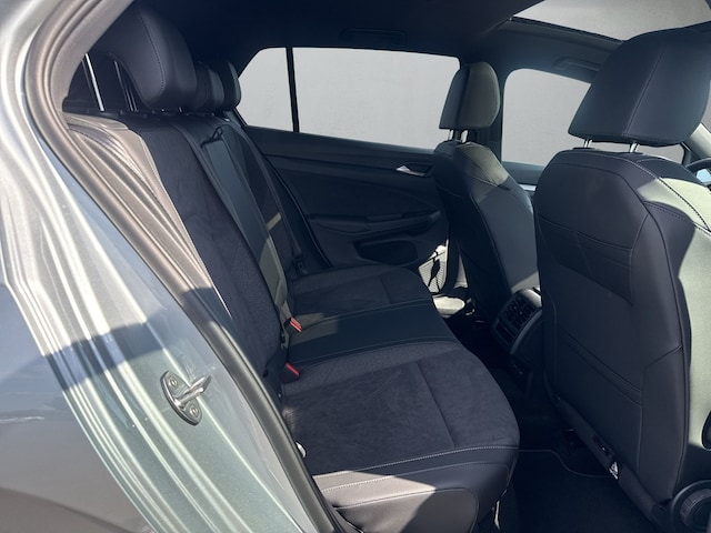 Volkswagen Golf DSG Style eHybrid