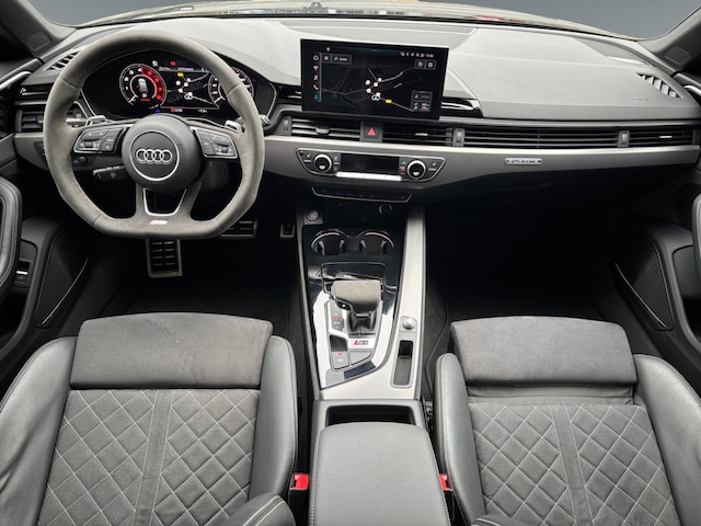 Audi RS4 Avant Quattro