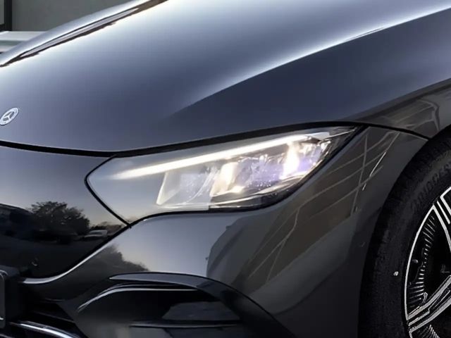 Mercedes-Benz EQE 350 4MATIC AMG Line Sedan