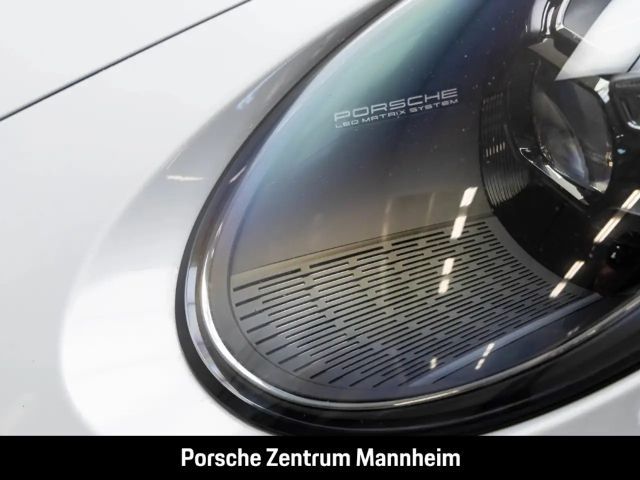 Porsche 992 Carrera Coupé GTS