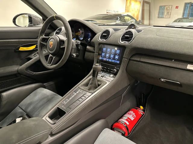 Porsche Boxster 718 Coupé RS