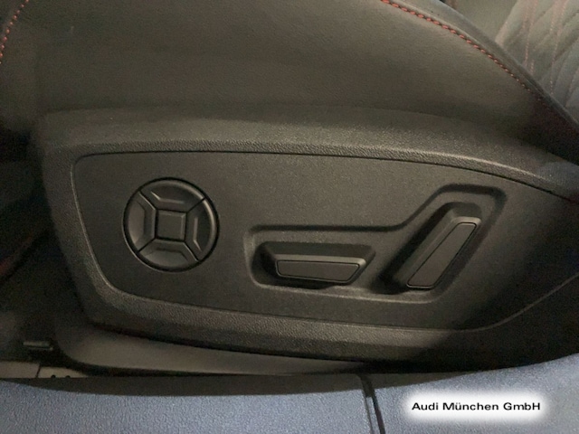 Audi A6 Avant Quattro S-Tronic