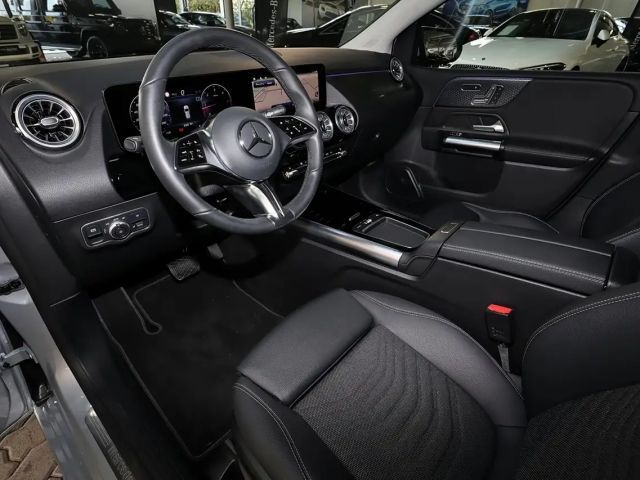 Mercedes-Benz B 200 B 200 d