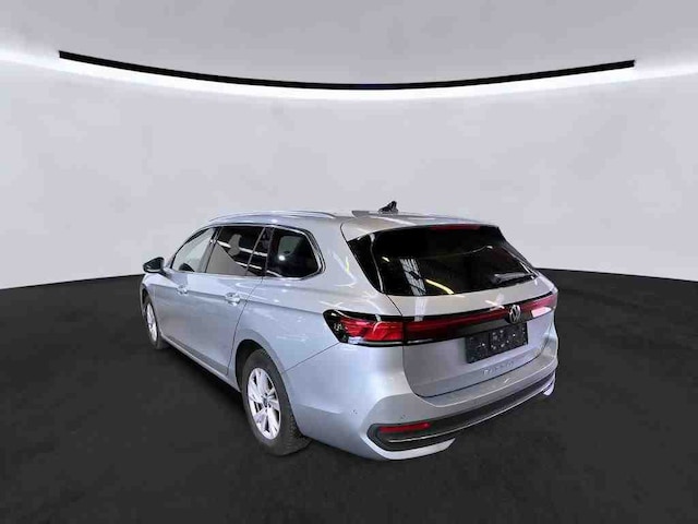 Volkswagen Passat 1.5 eTSI Business