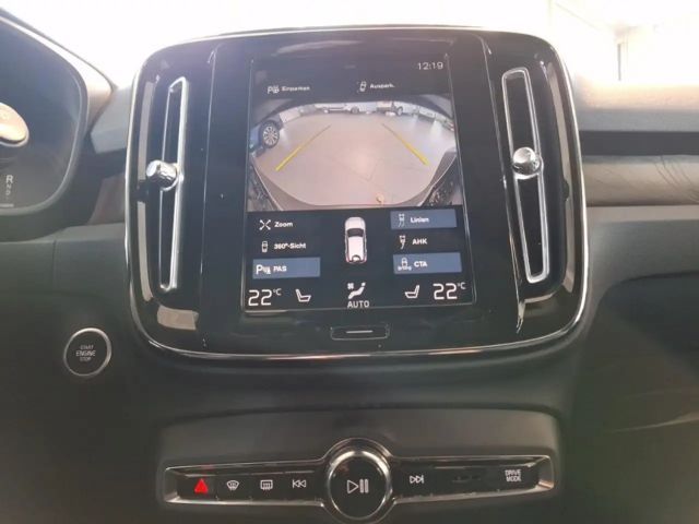 Volvo XC40 Core Recharge