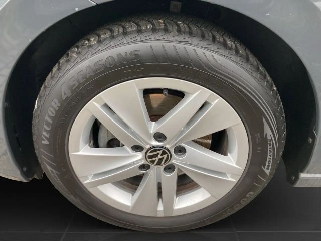 Volkswagen Golf 1.5 TSI DSG Life