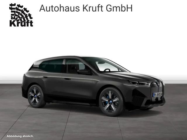 BMW iX xDrive50