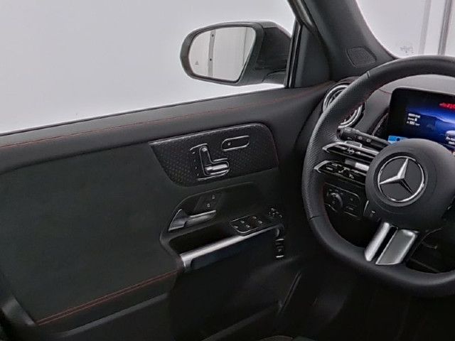 Mercedes-Benz EQB 300 4MATIC