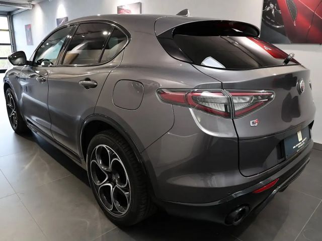 Alfa Romeo Stelvio AT8 Q4 Veloce