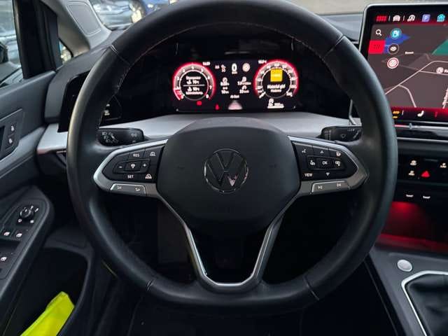 Volkswagen Golf Life Plus