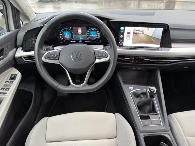 Volkswagen Golf Life Variant