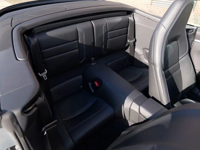 Porsche 992 4 Cabrio Carrera S