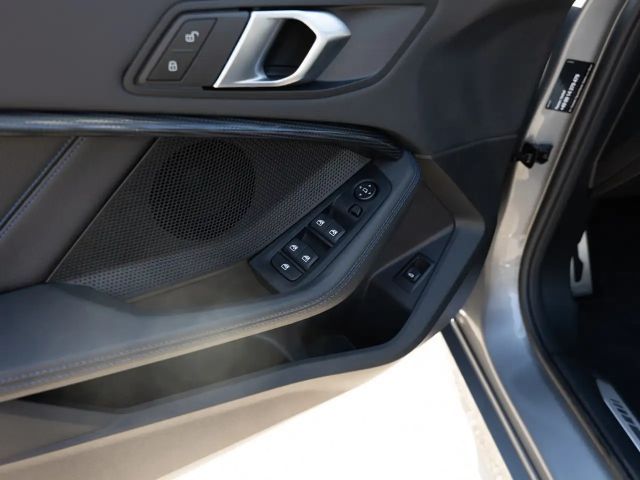 BMW 118 118i M-Sport Sedan