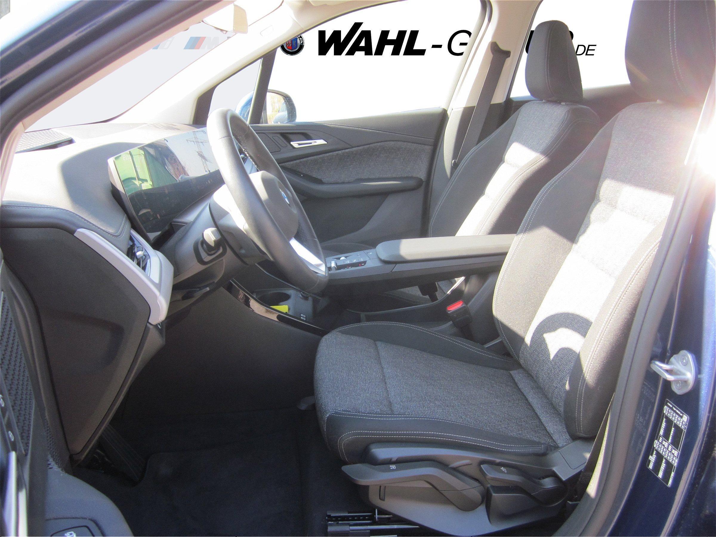 BMW 220 220i Active Tourer