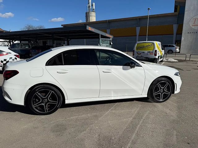 Mercedes-Benz A 250 A 250 e AMG Line