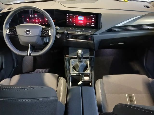 Opel Astra 1.2 Turbo Sports Tourer