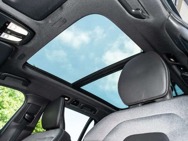 Volvo V60 AWD Dark Plus Recharge T8