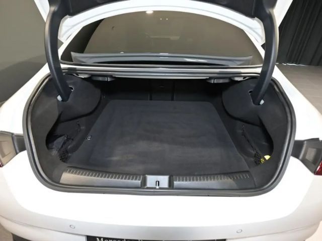 Mercedes-Benz CLA 200 AMG Line Coupé