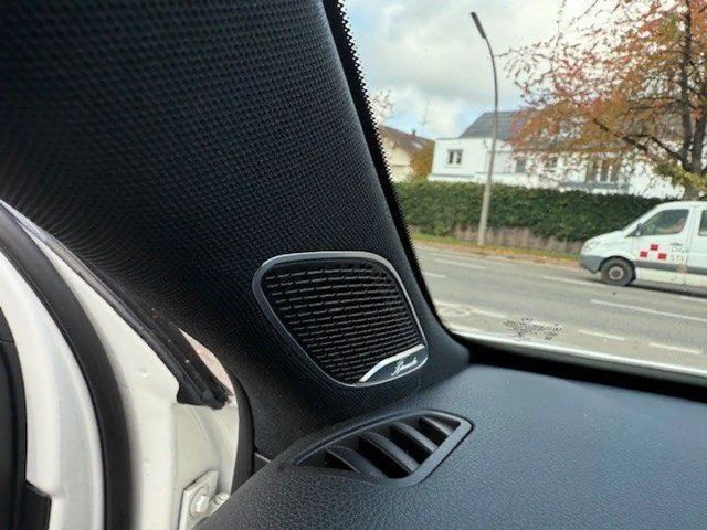 Mercedes-Benz A 35 AMG AMG Line